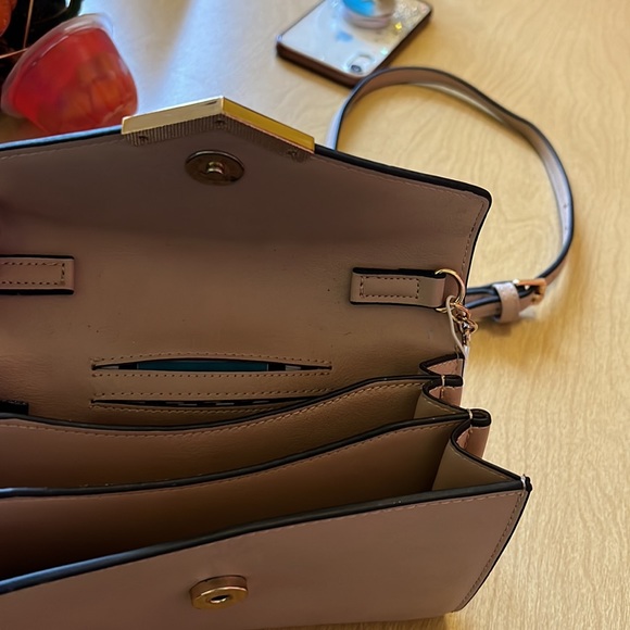 Nude Purse - Picture 3 of 3